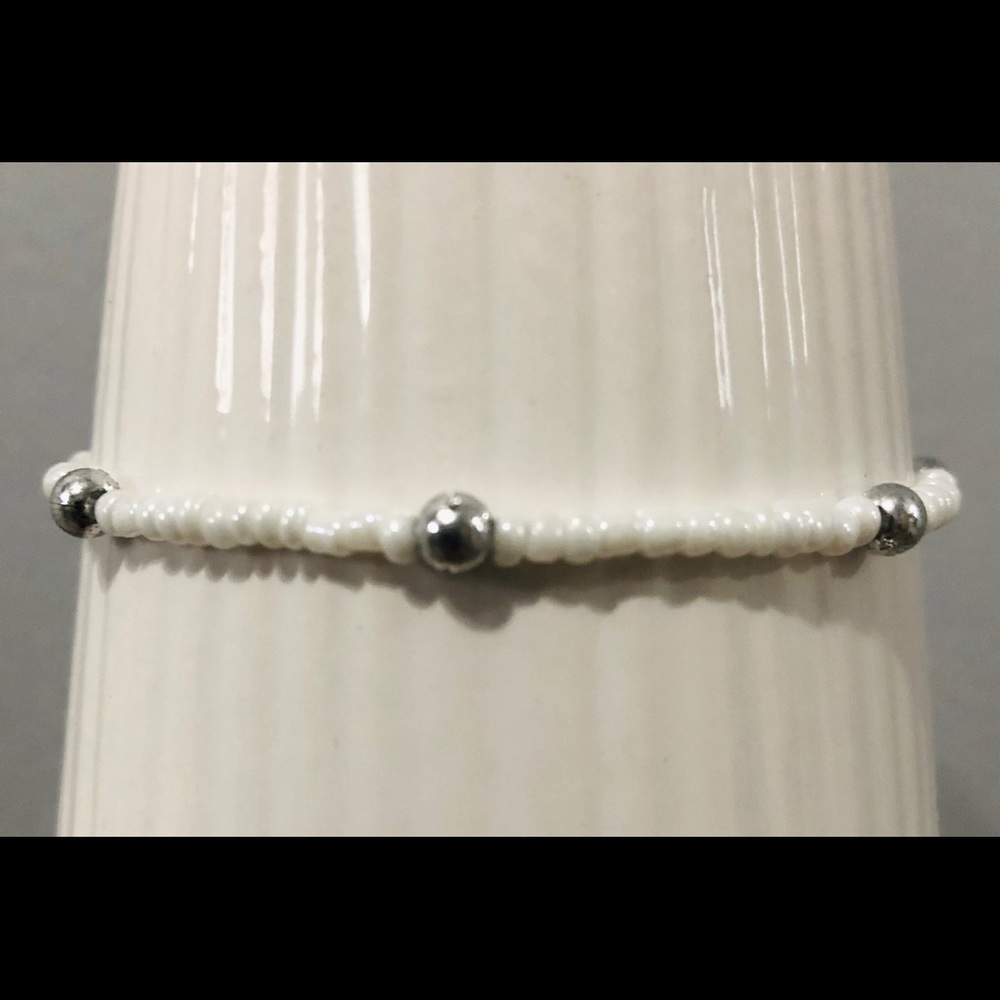 Handmade beaded bracelet